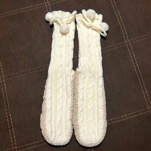 MAURICES Knit Booties 🧦FINAL PRICE